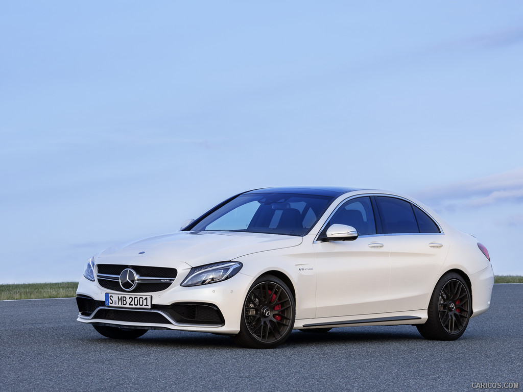 2015 Mercedes-Benz C63 AMG (Designo Diamond White Bright) - Front