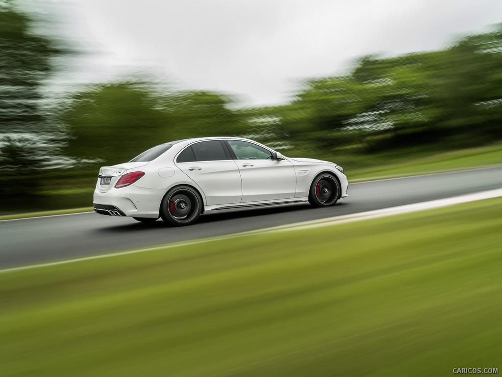 2015 Mercedes-Benz C63 AMG (Designo Diamond White Bright) - Side