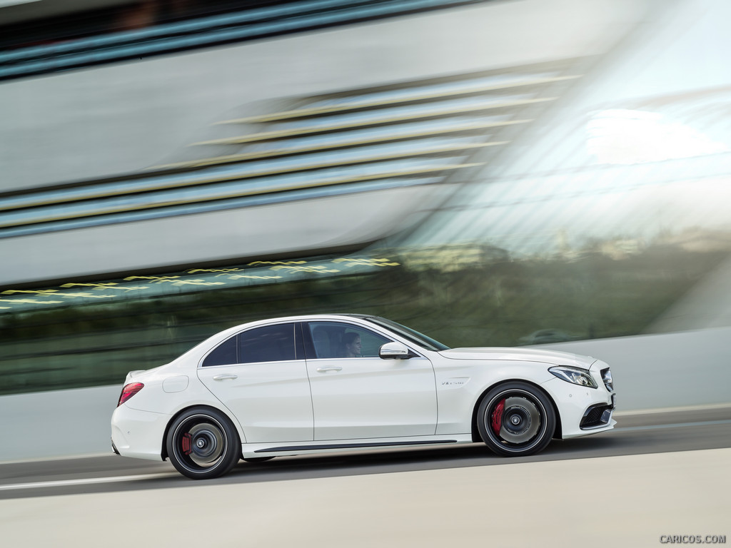 2015 Mercedes-Benz C63 AMG (Designo Diamond White Bright) - Side