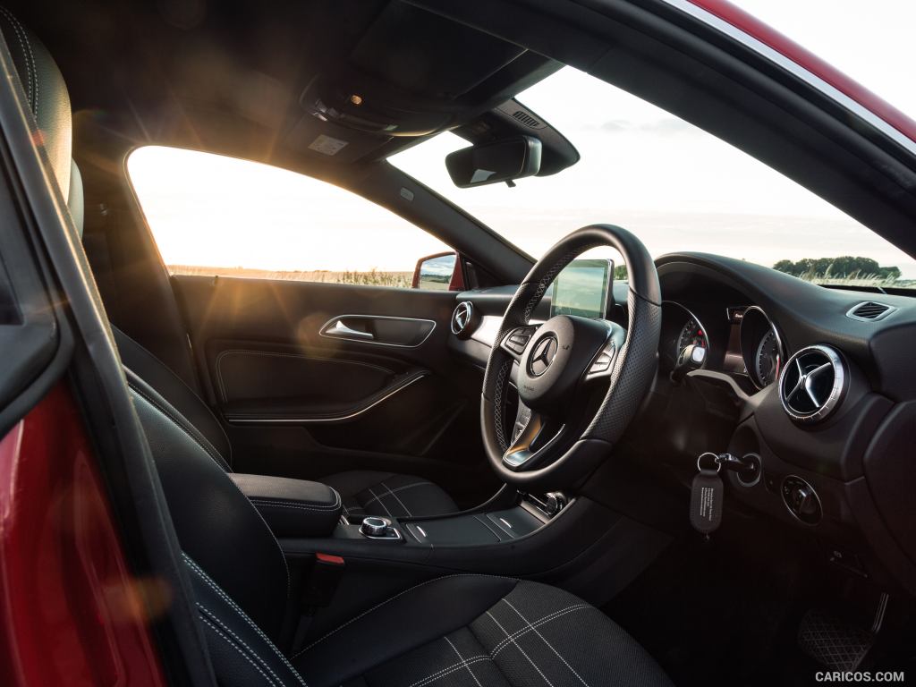 2015 Mercedes-Benz CLA 200 CDI Shooting Brake (UK-Spec) - Interior