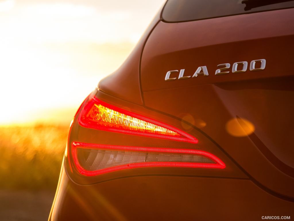 2015 Mercedes-Benz CLA 200 CDI Shooting Brake (UK-Spec) - Tail Light