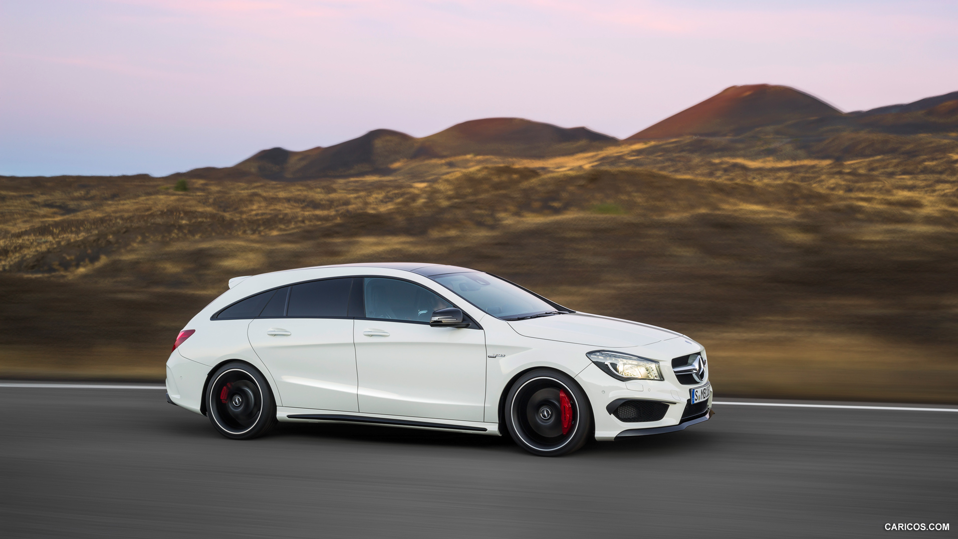 2015 Mercedes-Benz CLA 45 AMG Shooting Brake (Calcite White)  - Side, #2 of 70