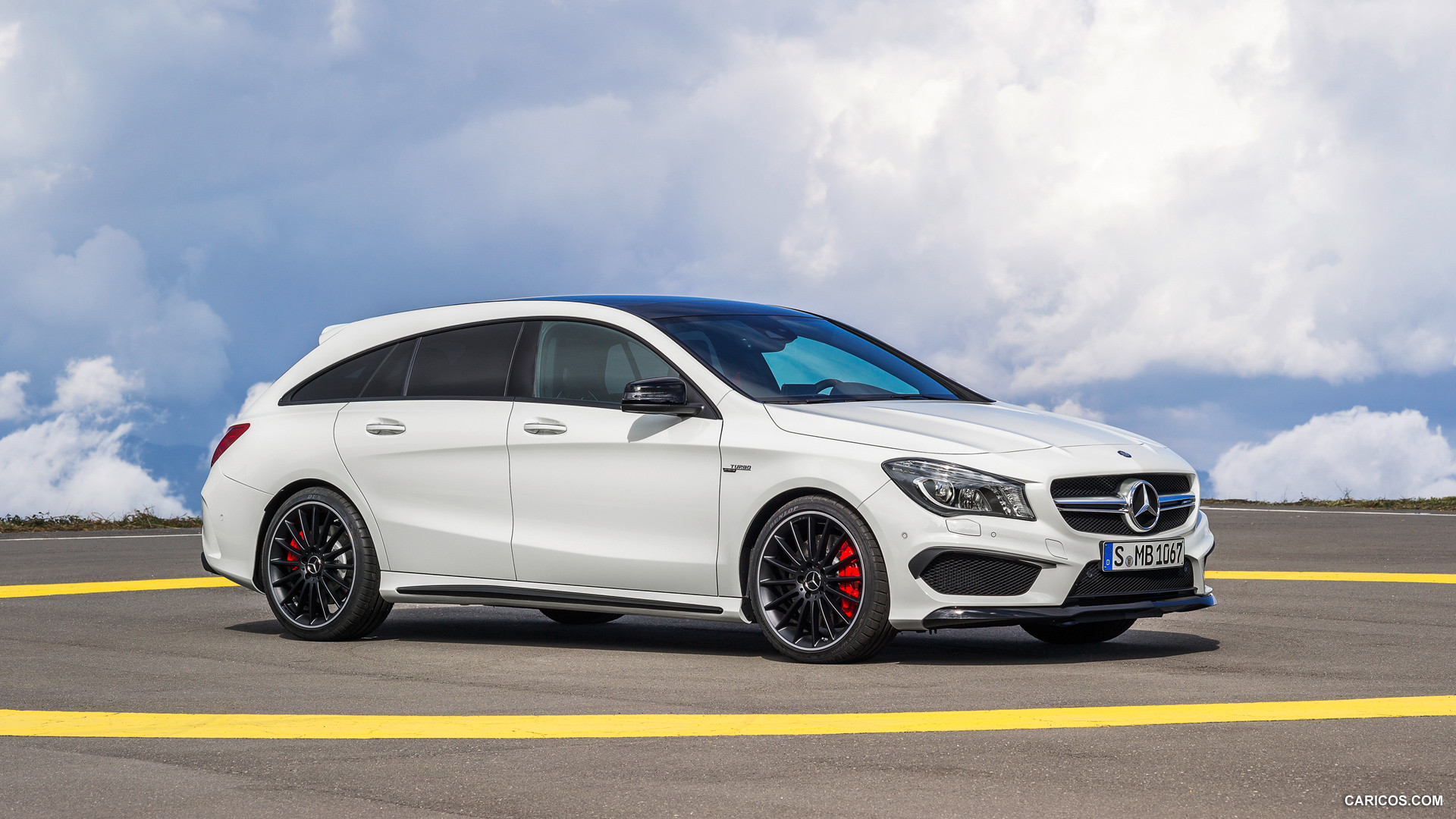 2015 Mercedes-Benz CLA 45 AMG Shooting Brake (Calcite White) - Front, #17 of 70