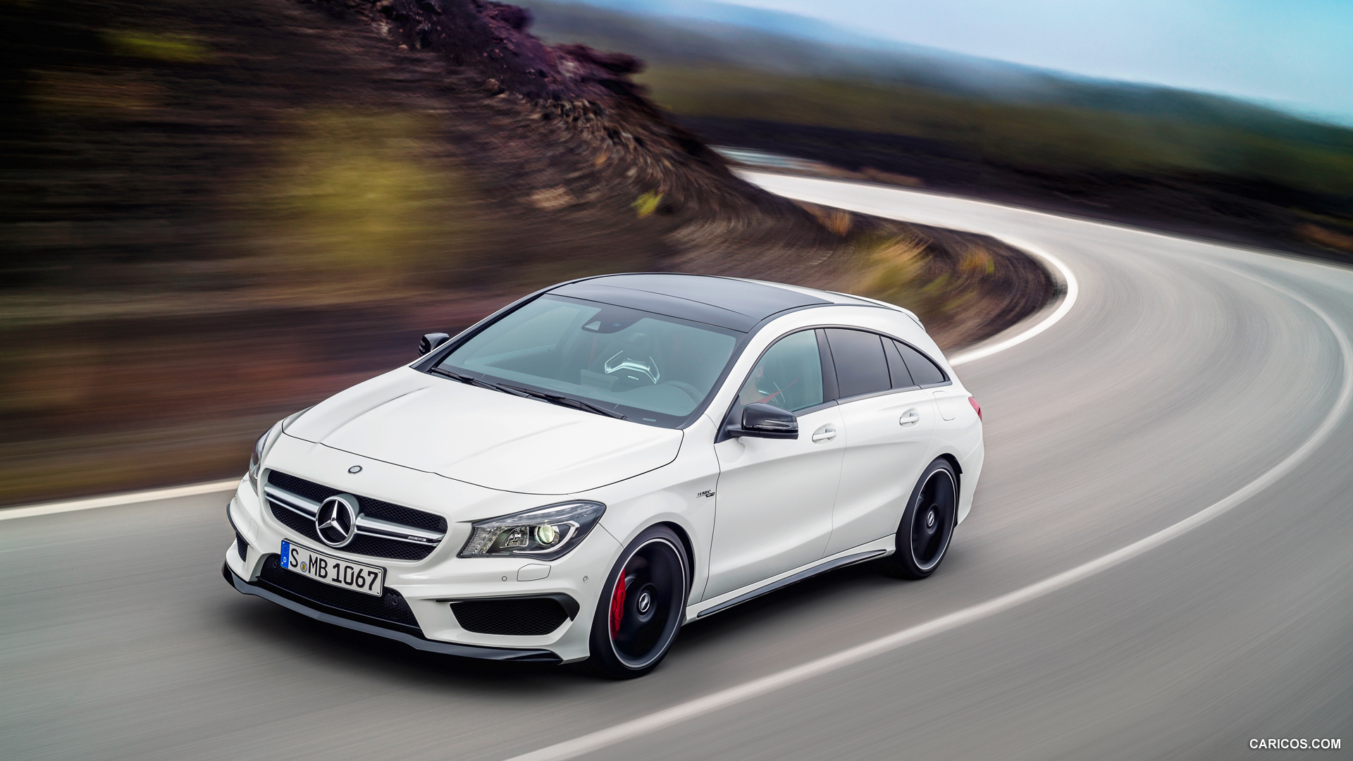 2015 Mercedes-Benz CLA 45 AMG Shooting Brake (Calcite White) - Front, #27 of 70