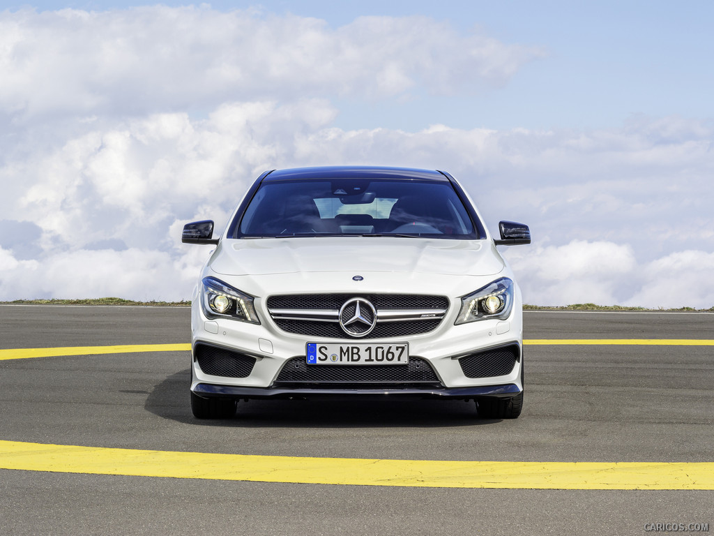 2015 Mercedes-Benz CLA 45 AMG Shooting Brake (Calcite White) - Front