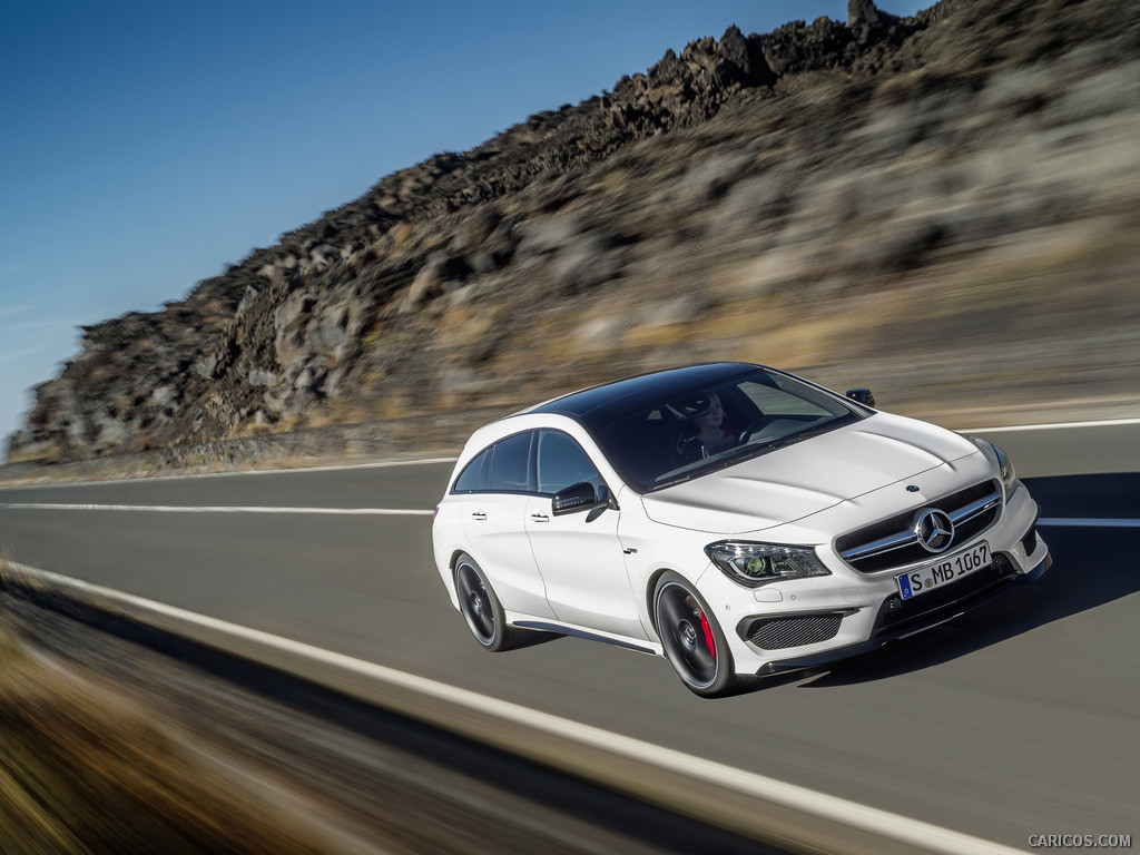 2015 Mercedes-Benz CLA 45 AMG Shooting Brake (Calcite White) - Front