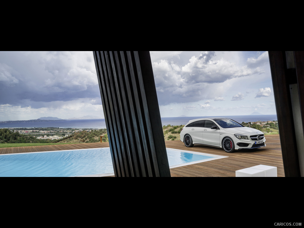 2015 Mercedes-Benz CLA 45 AMG Shooting Brake (Calcite White) - Front