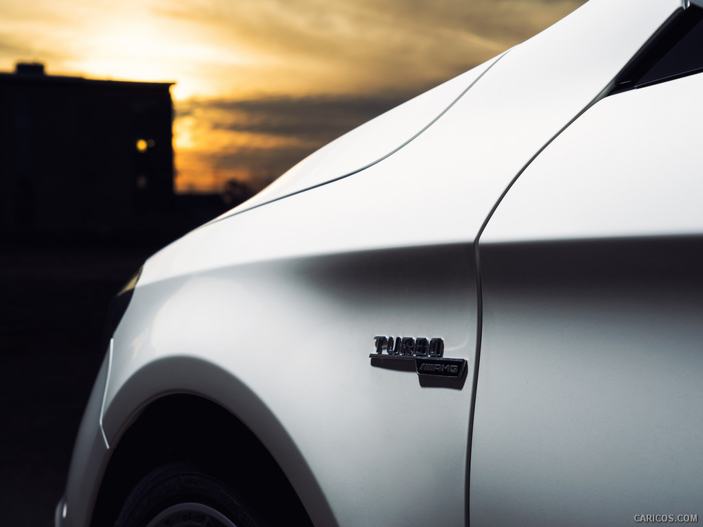 2015 Mercedes-Benz CLA 45 AMG Shooting Brake (UK-Spec)  - Detail