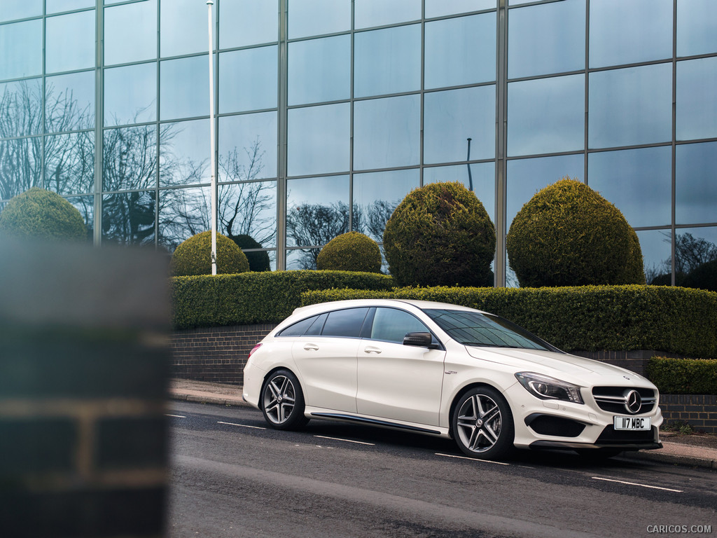 2015 Mercedes-Benz CLA 45 AMG Shooting Brake (UK-Spec)  - Front