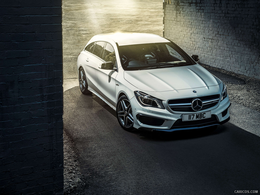 2015 Mercedes-Benz CLA 45 AMG Shooting Brake (UK-Spec)  - Front