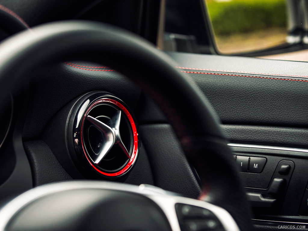 2015 Mercedes-Benz CLA 45 AMG Shooting Brake (UK-Spec)  - Interior Detail