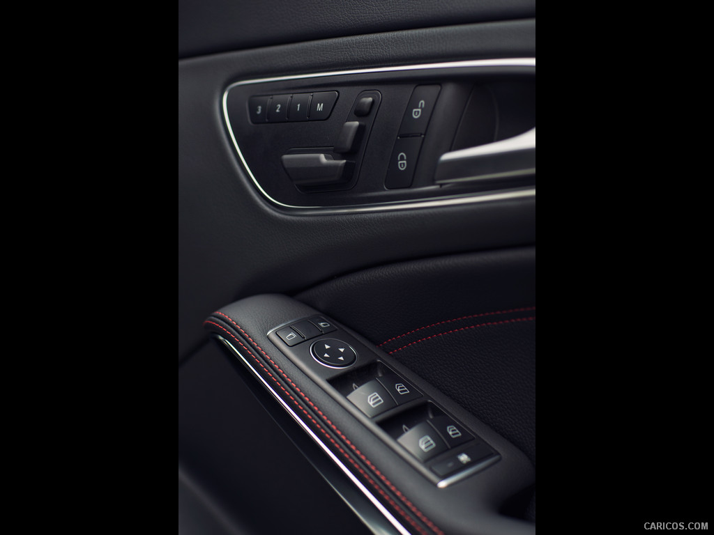 2015 Mercedes-Benz CLA 45 AMG Shooting Brake (UK-Spec)  - Interior Detail