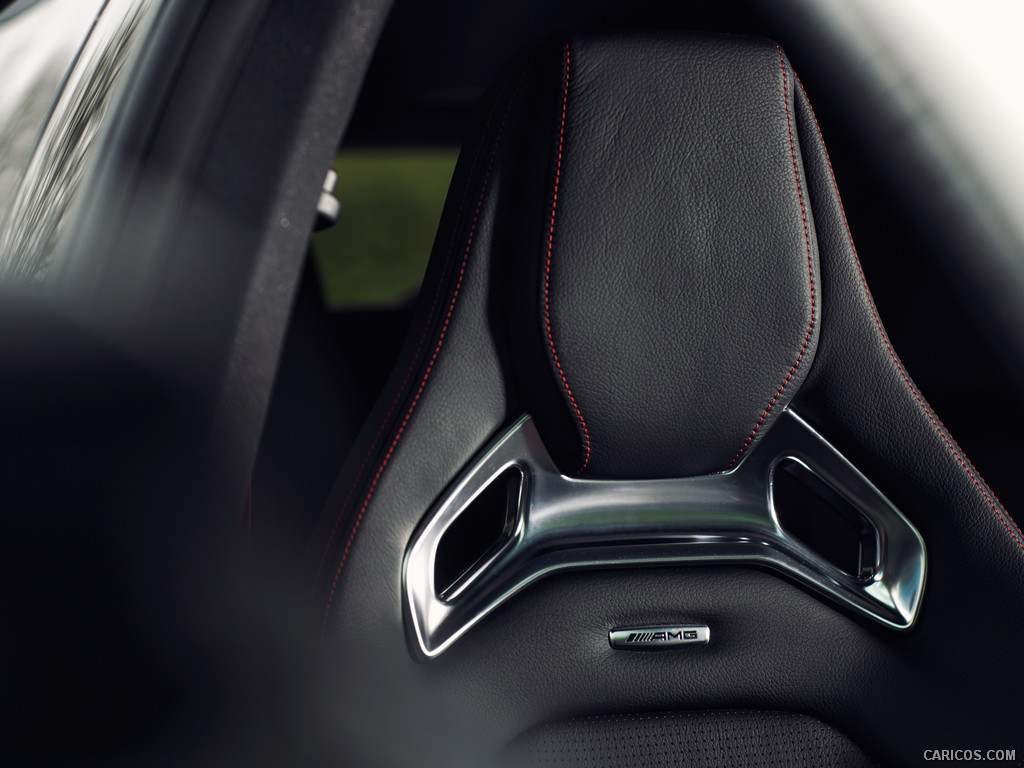 2015 Mercedes-Benz CLA 45 AMG Shooting Brake (UK-Spec)  - Interior Detail