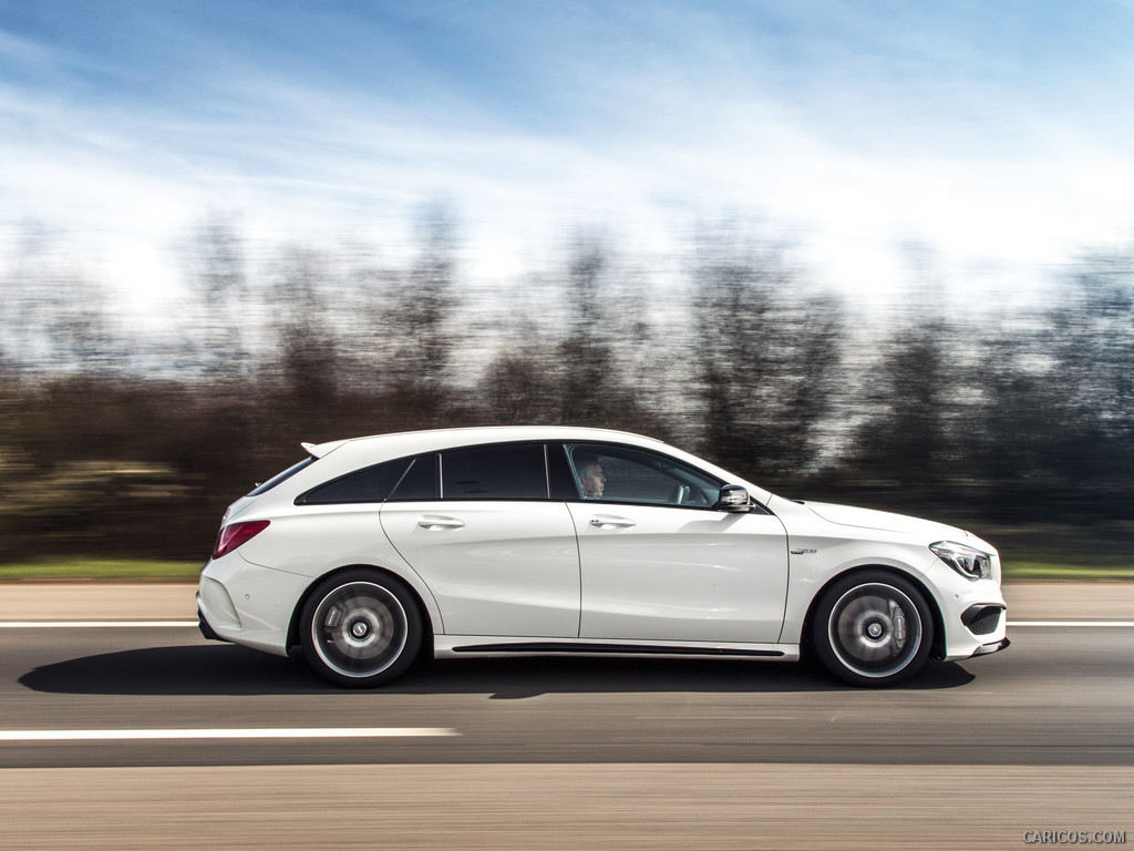 2015 Mercedes-Benz CLA 45 AMG Shooting Brake (UK-Spec)  - Side