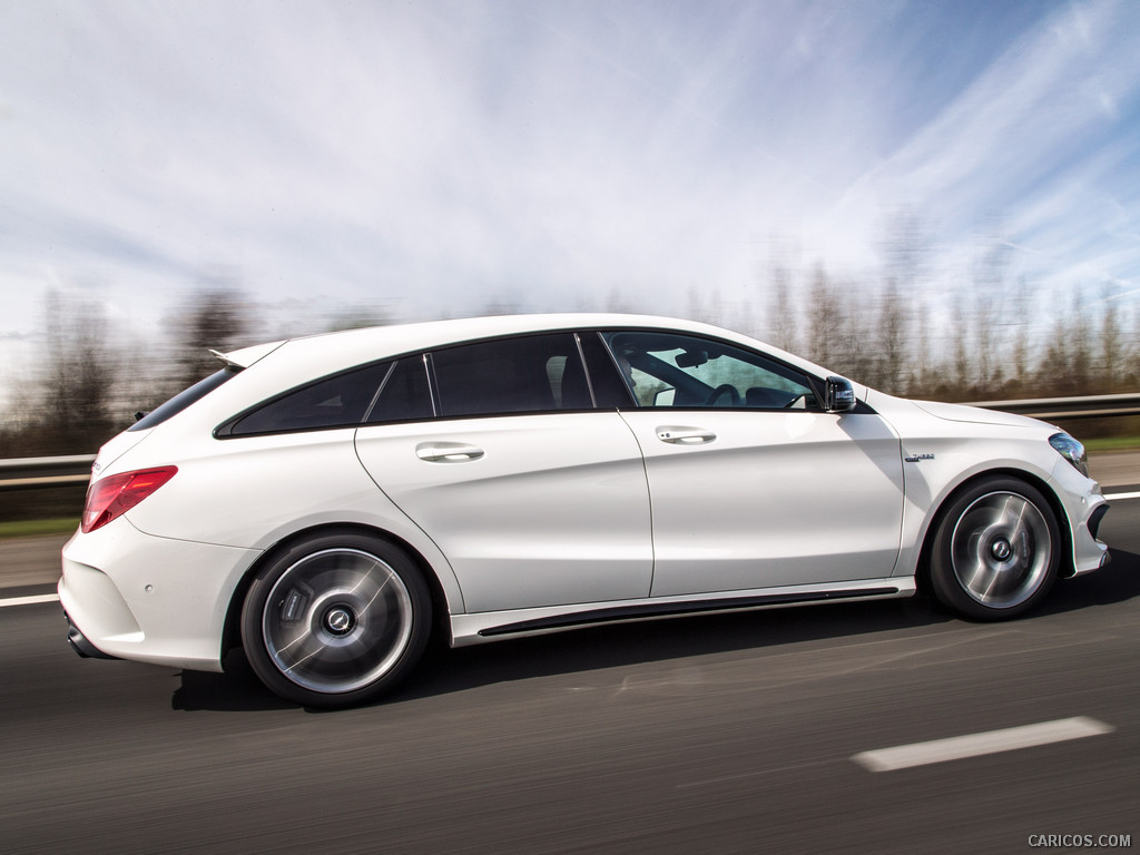 2015 Mercedes-Benz CLA 45 AMG Shooting Brake (UK-Spec)  - Side