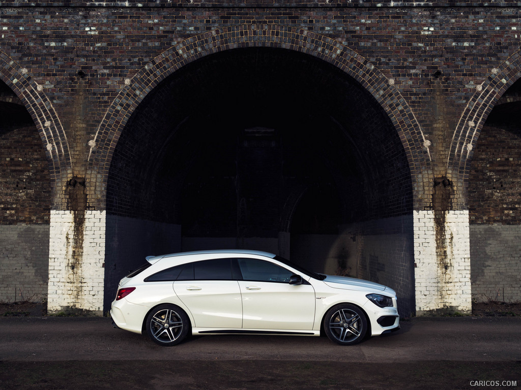 2015 Mercedes-Benz CLA 45 AMG Shooting Brake (UK-Spec)  - Side