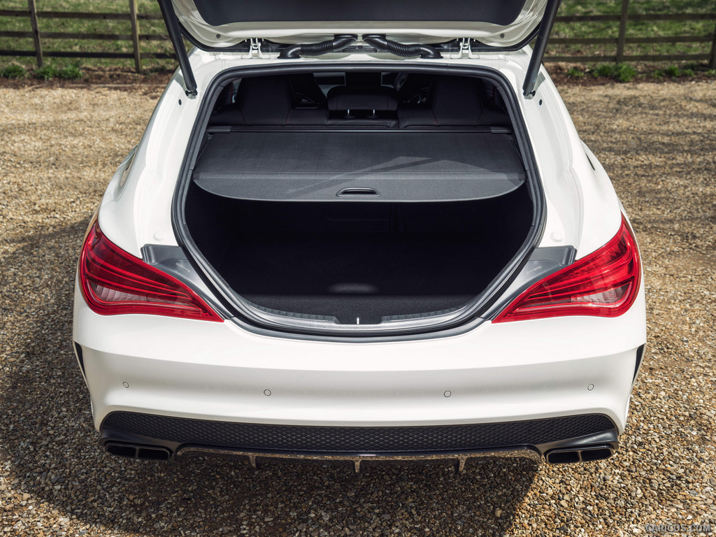 2015 Mercedes-Benz CLA 45 AMG Shooting Brake (UK-Spec)  - Trunk