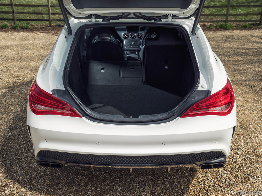 2015 Mercedes-Benz CLA 45 AMG Shooting Brake (UK-Spec)  - Trunk