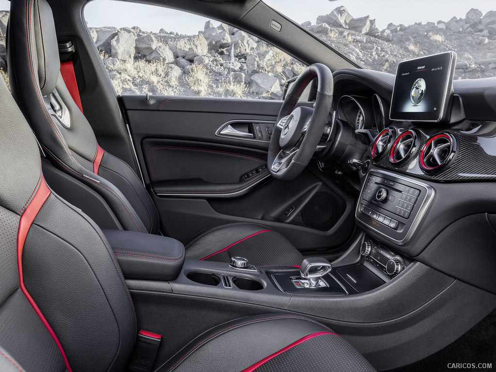 2015 Mercedes-Benz CLA 45 AMG Shooting Brake  - Interior