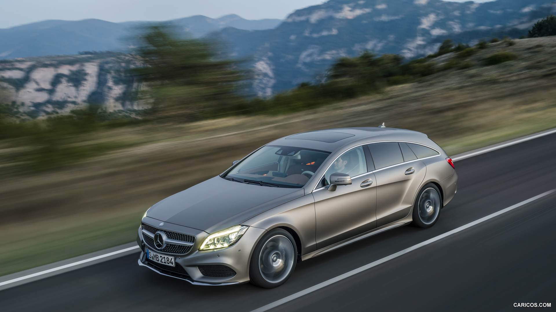 2015 Mercedes-Benz CLS-Class CLS 400 Shooting Brake  - Front, #13 of 87