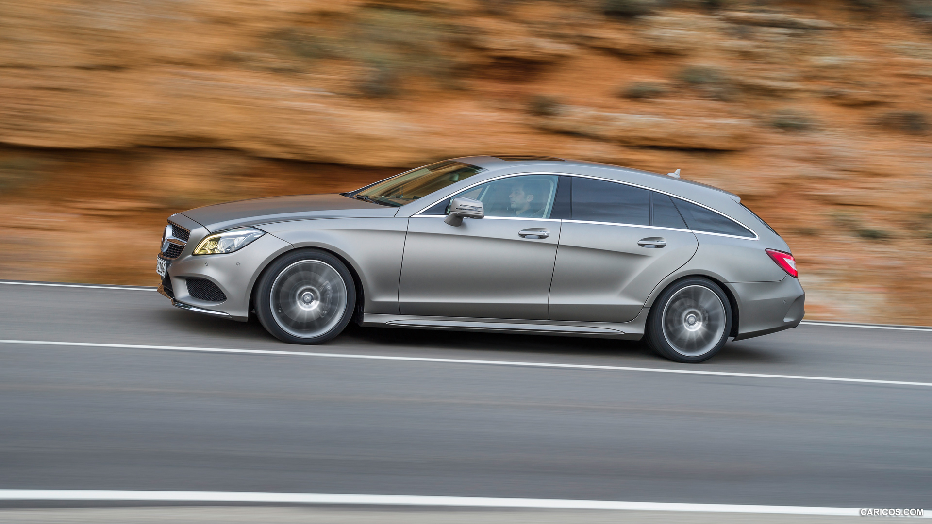 2015 Mercedes-Benz CLS-Class CLS 400 Shooting Brake  - Side, #2 of 87