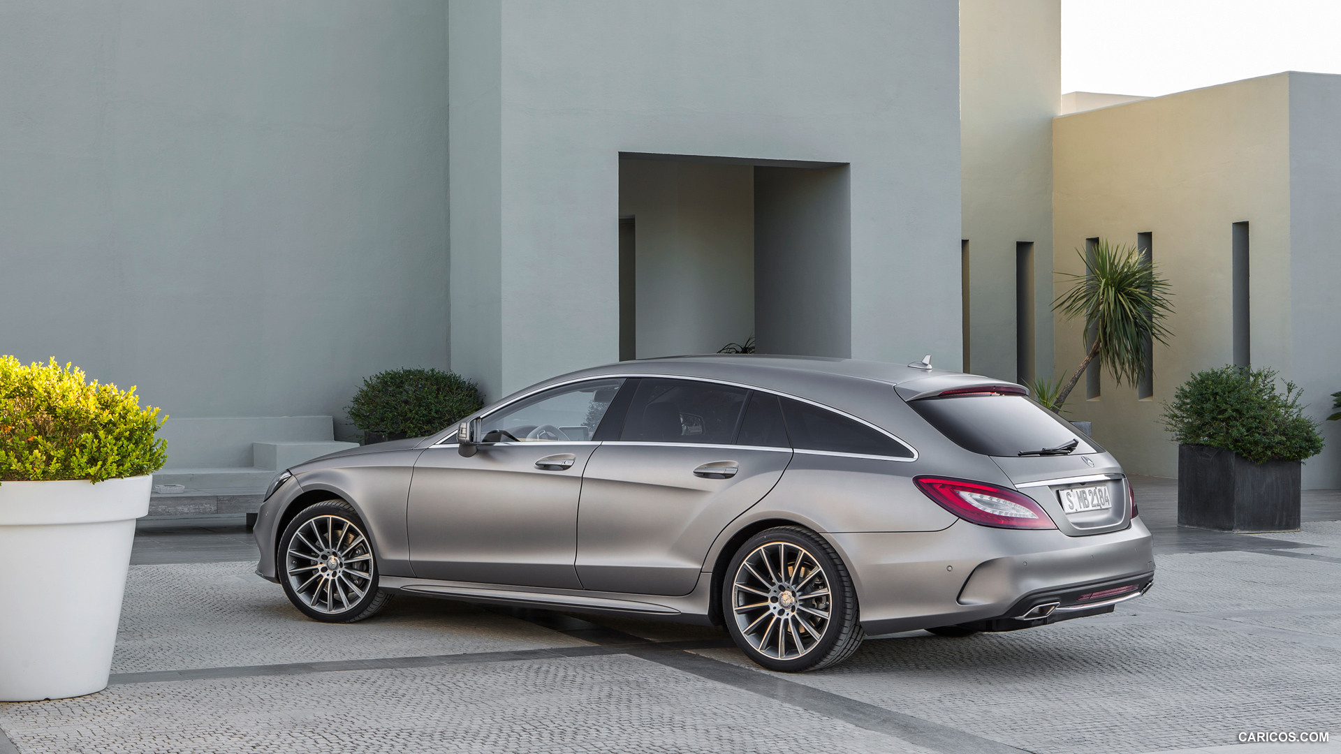 2015 Mercedes-Benz CLS-Class CLS 400 Shooting Brake  - Side, #21 of 87