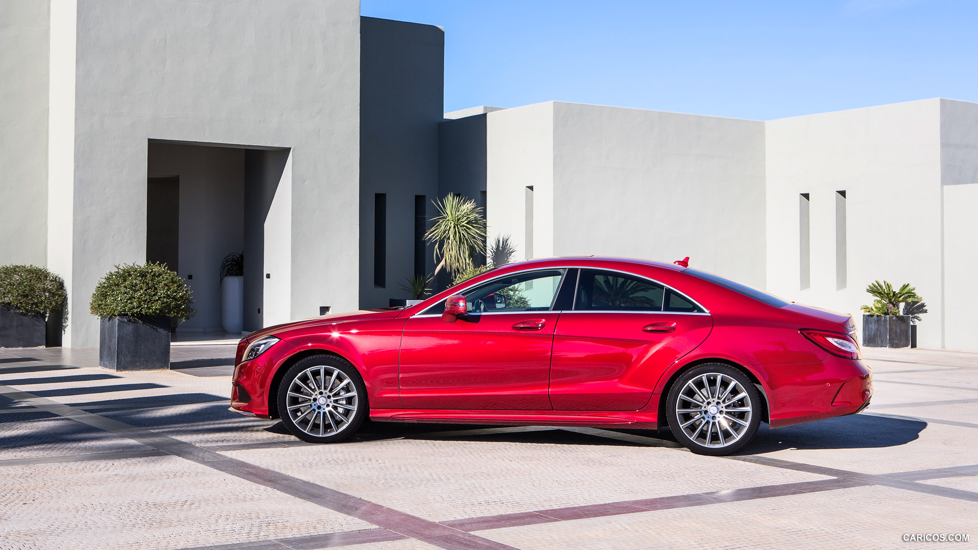 2015 Mercedes-Benz CLS-Class CLS 500 4MATIC  - Side, #24 of 94