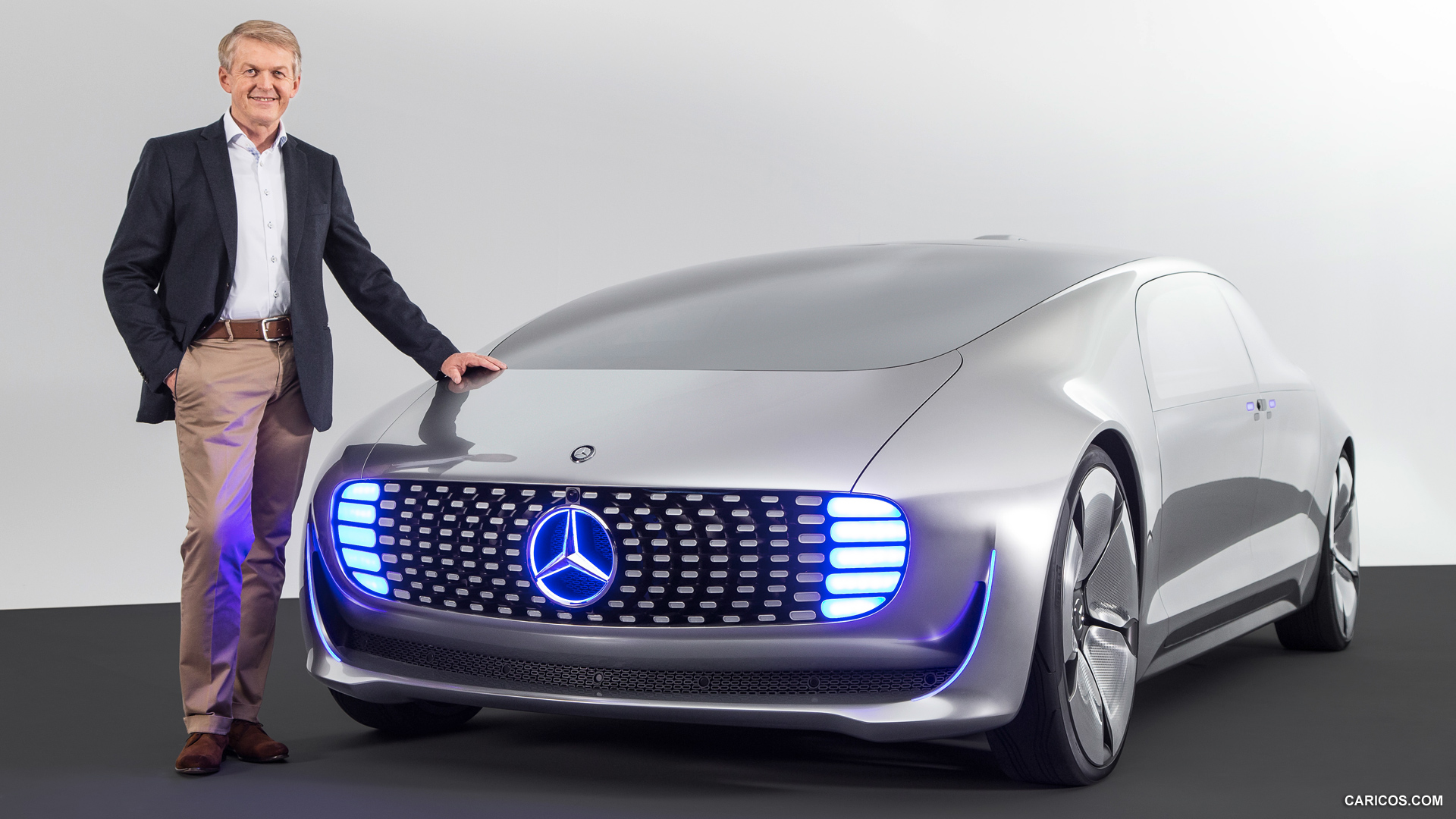 2015 Mercedes-Benz F 015 Luxury in Motion Concept  - Front, #72 of 92