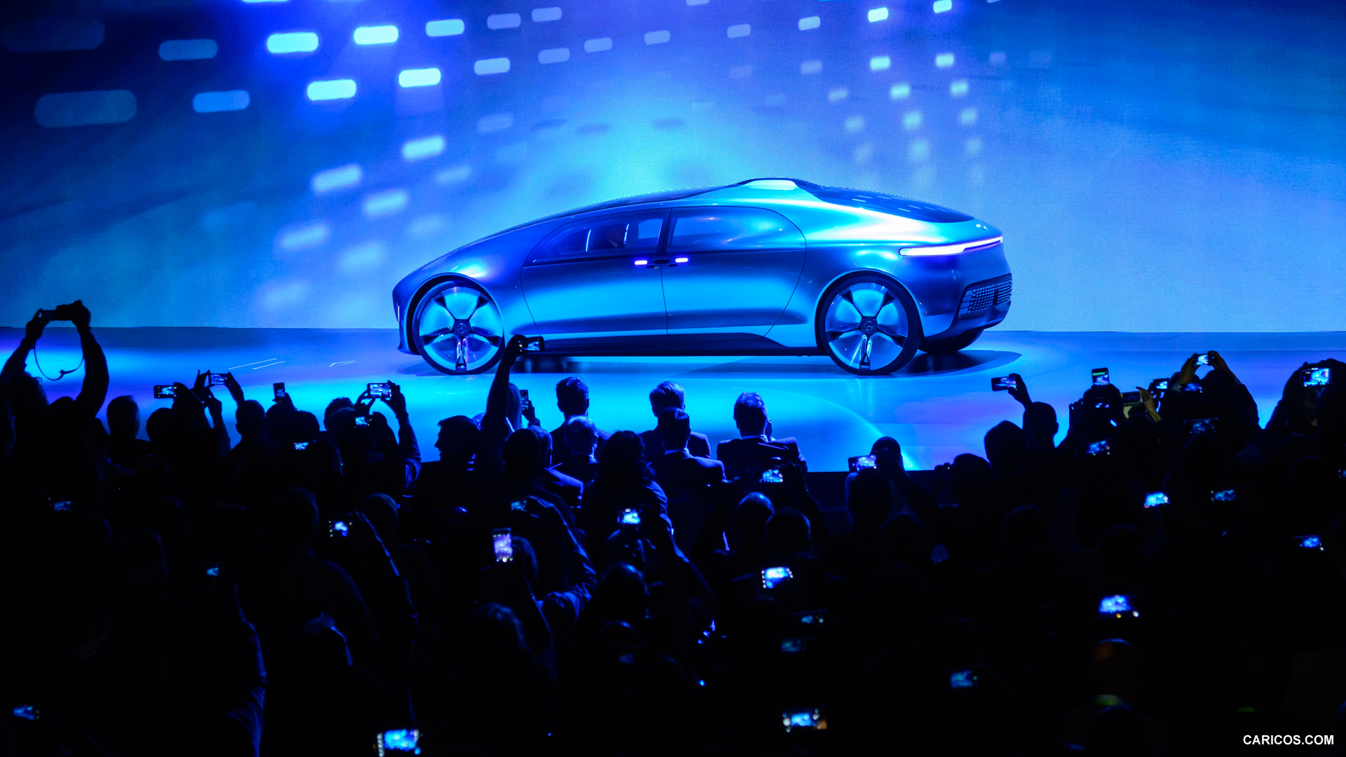 2015 Mercedes-Benz F 015 Luxury in Motion Concept at CES - Side, #81 of 92