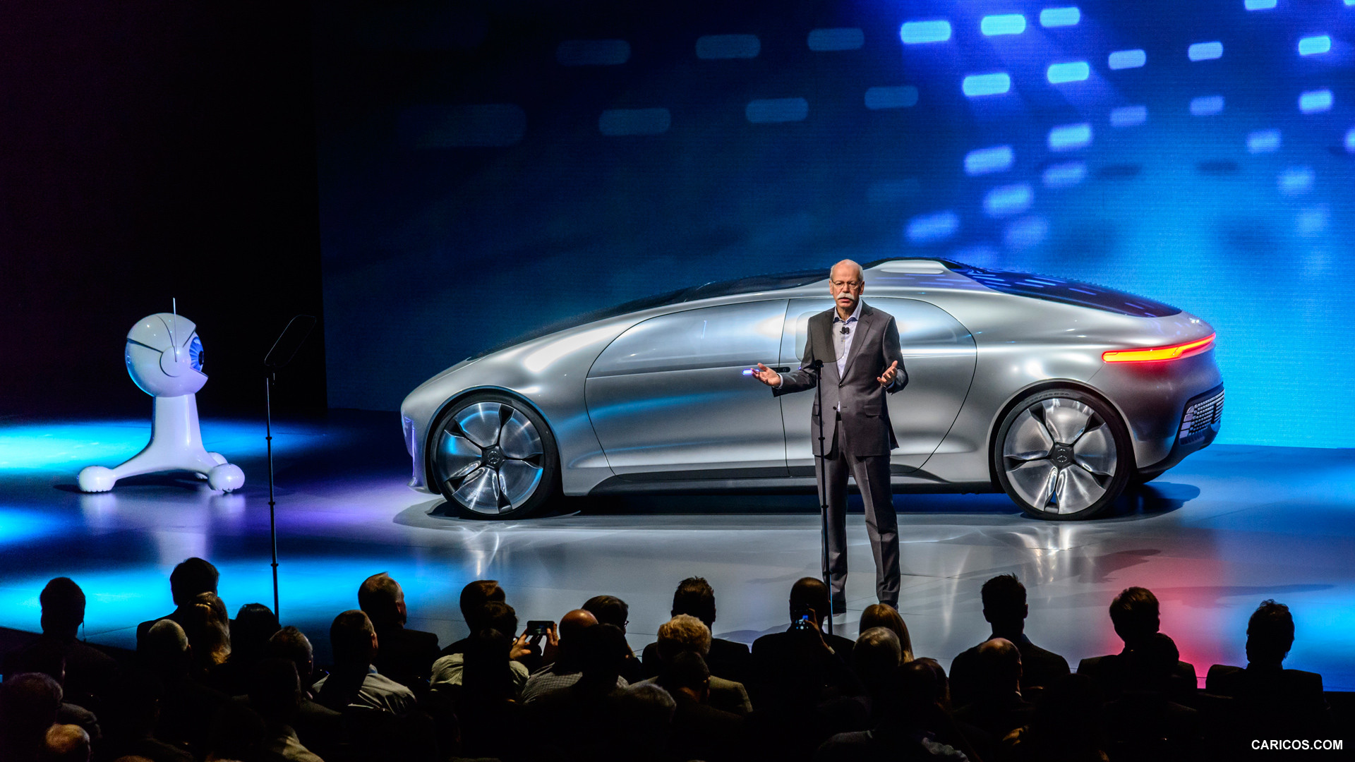 2015 Mercedes-Benz F 015 Luxury in Motion Concept at CES - Side, #89 of 92