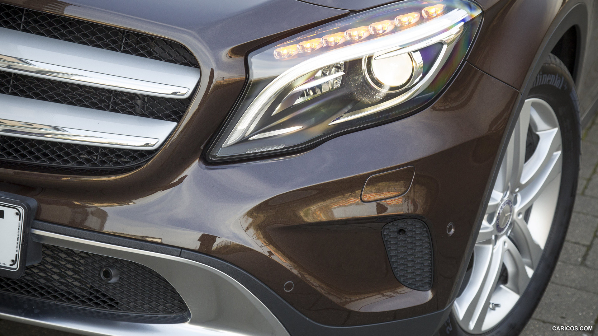 2015 Mercedes-Benz GLA 200 CDI (UK-Version)  - Headlight, #246 of 274