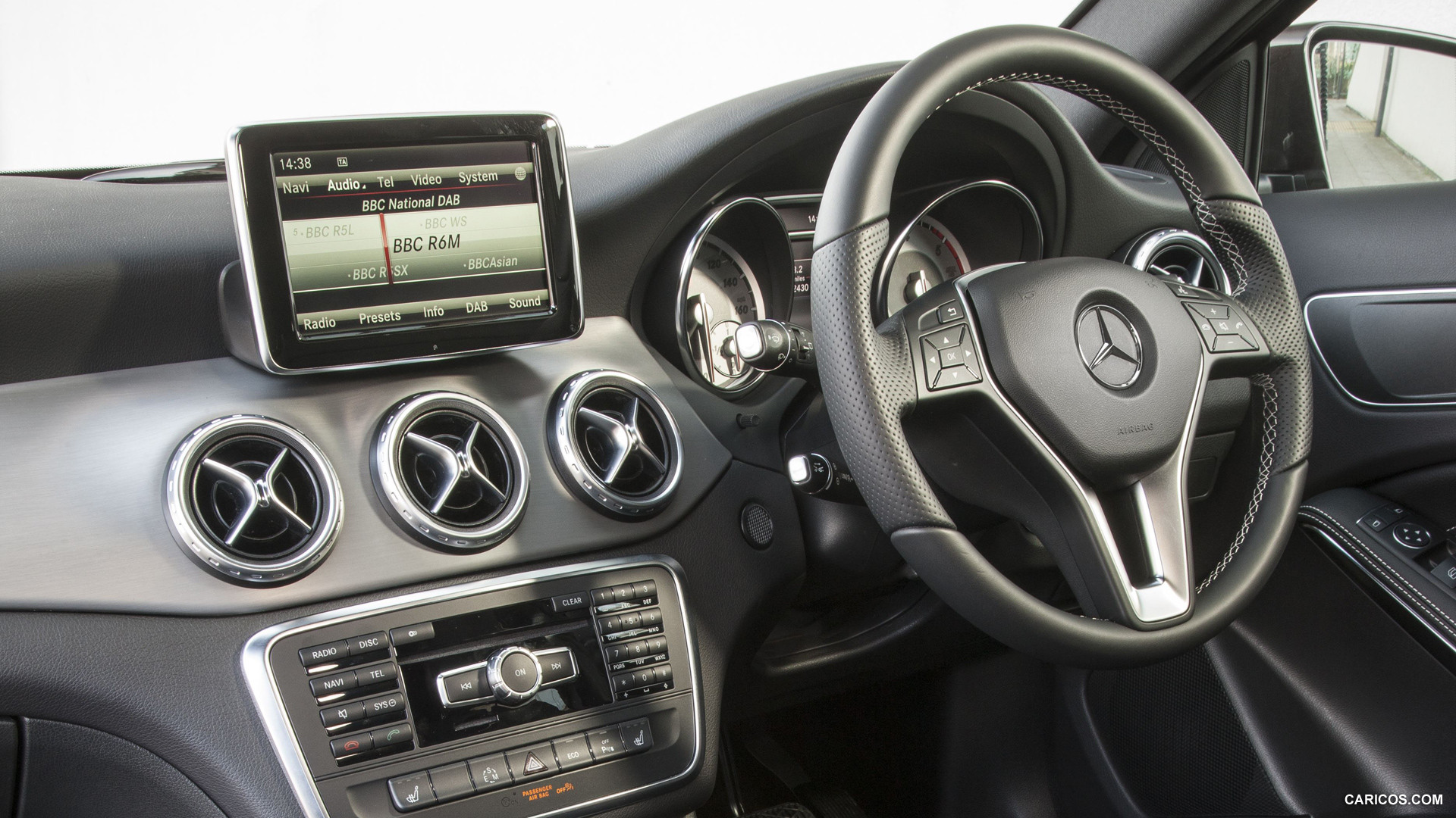 2015 Mercedes-Benz GLA 200 CDI (UK-Version)  - Interior, #201 of 274
