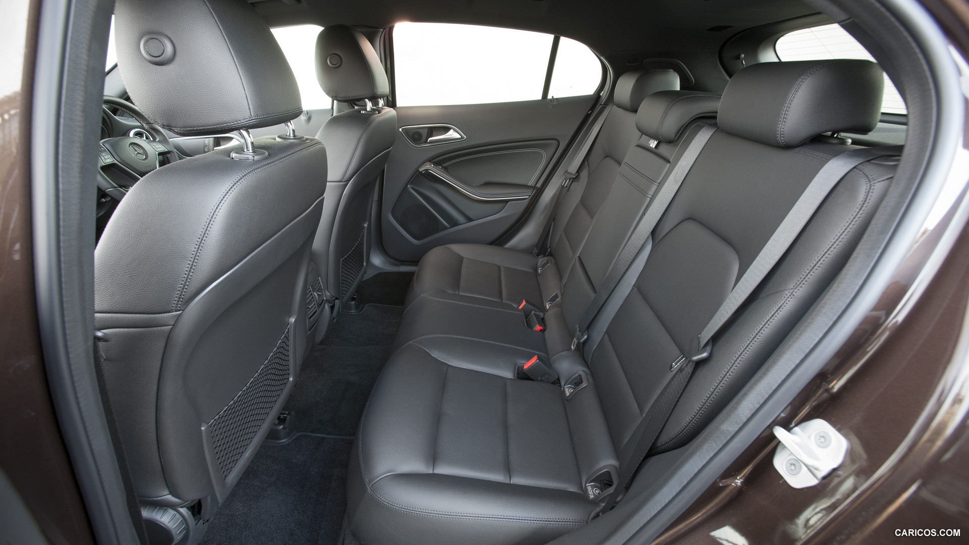 2015 Mercedes-Benz GLA 200 CDI (UK-Version)  - Interior Rear Seats, #229 of 274