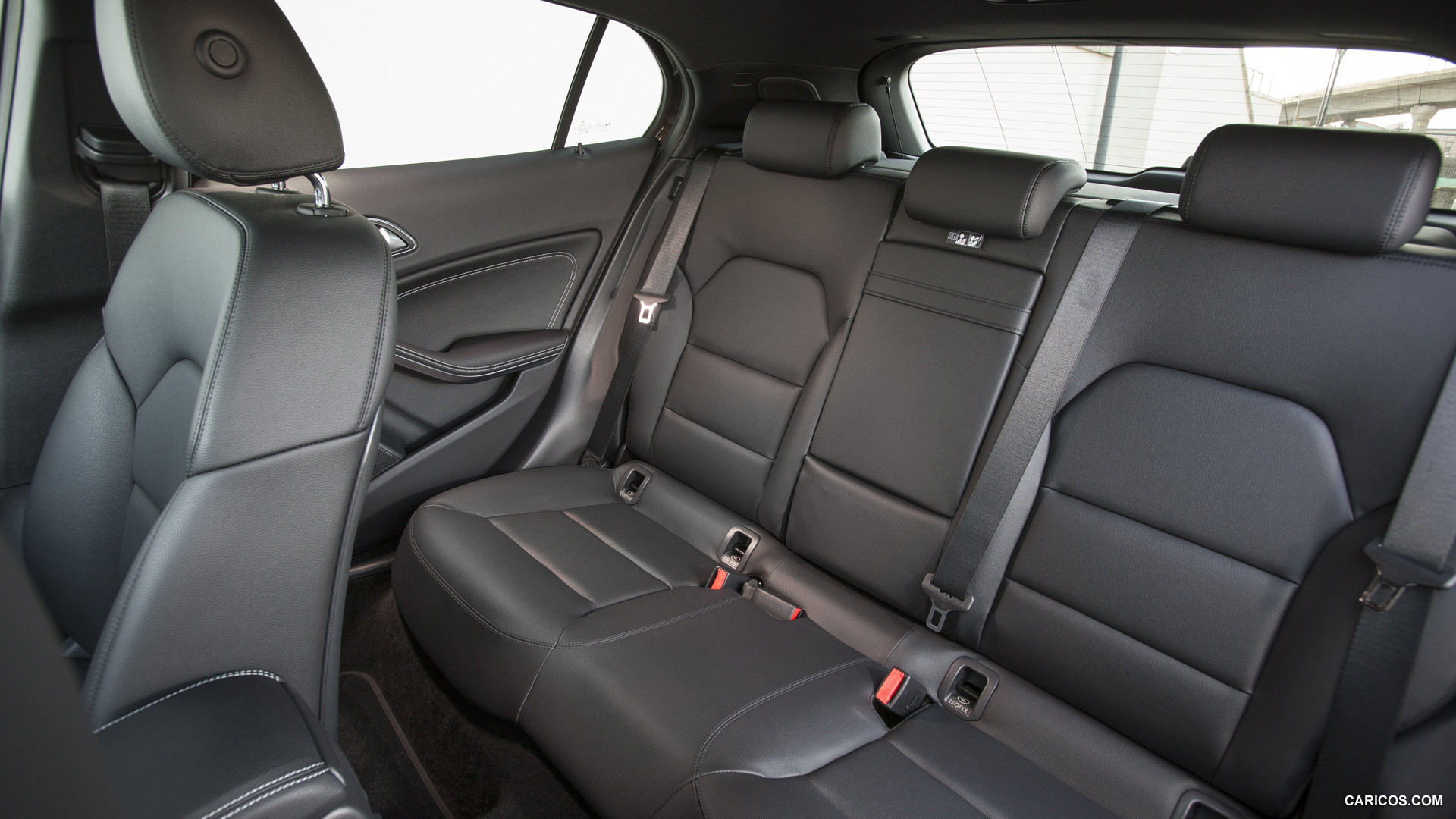 2015 Mercedes-Benz GLA 200 CDI (UK-Version)  - Interior Rear Seats, #230 of 274