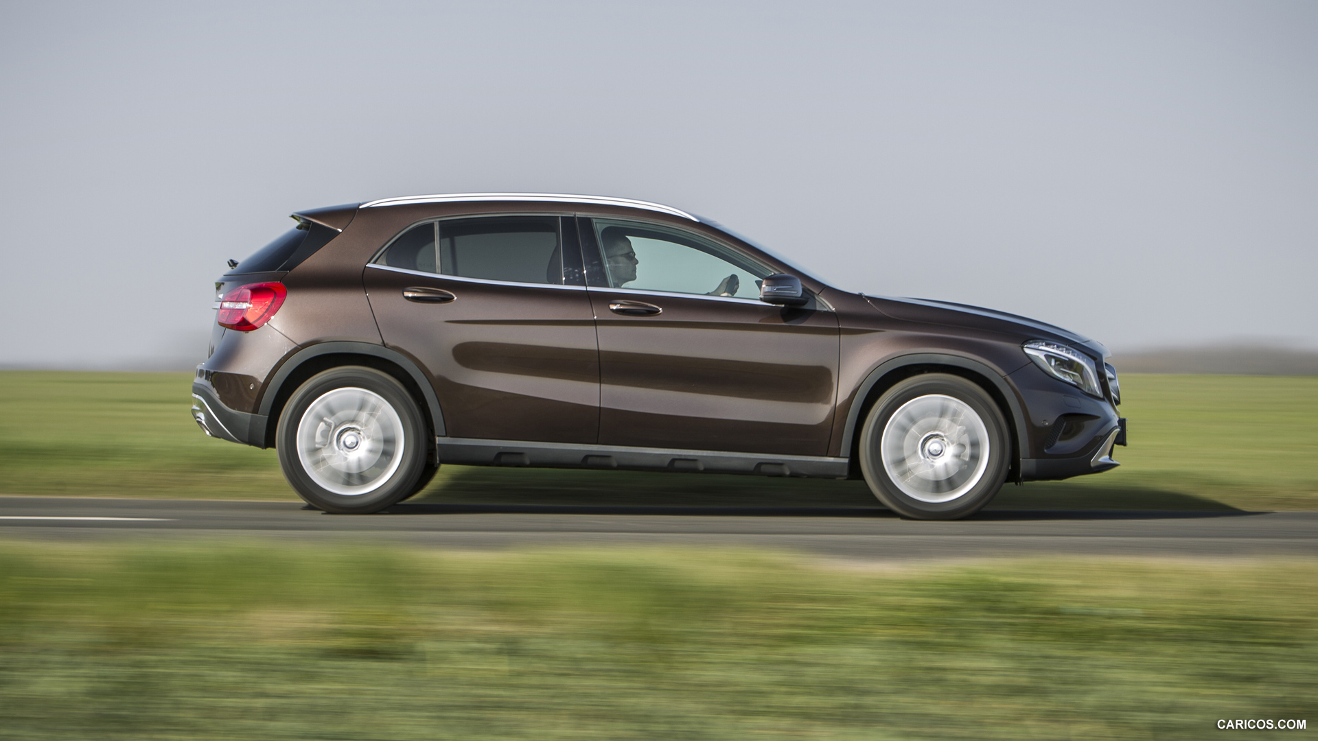 2015 Mercedes-Benz GLA 200 CDI (UK-Version)  - Side, #151 of 274