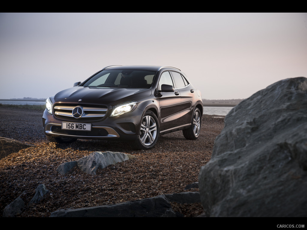 2015 Mercedes-Benz GLA 200 CDI (UK-Version)  - Front