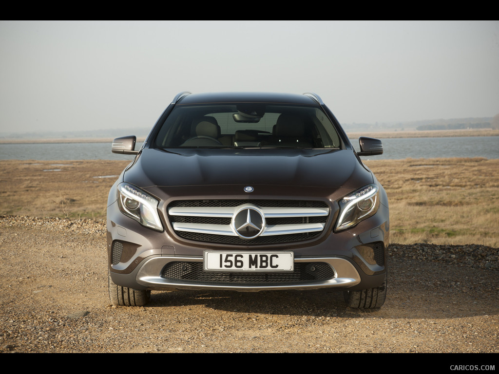 2015 Mercedes-Benz GLA 200 CDI (UK-Version)  - Front