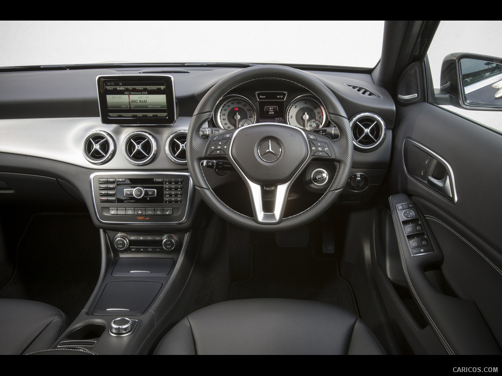 2015 Mercedes-Benz GLA 200 CDI (UK-Version)  - Interior