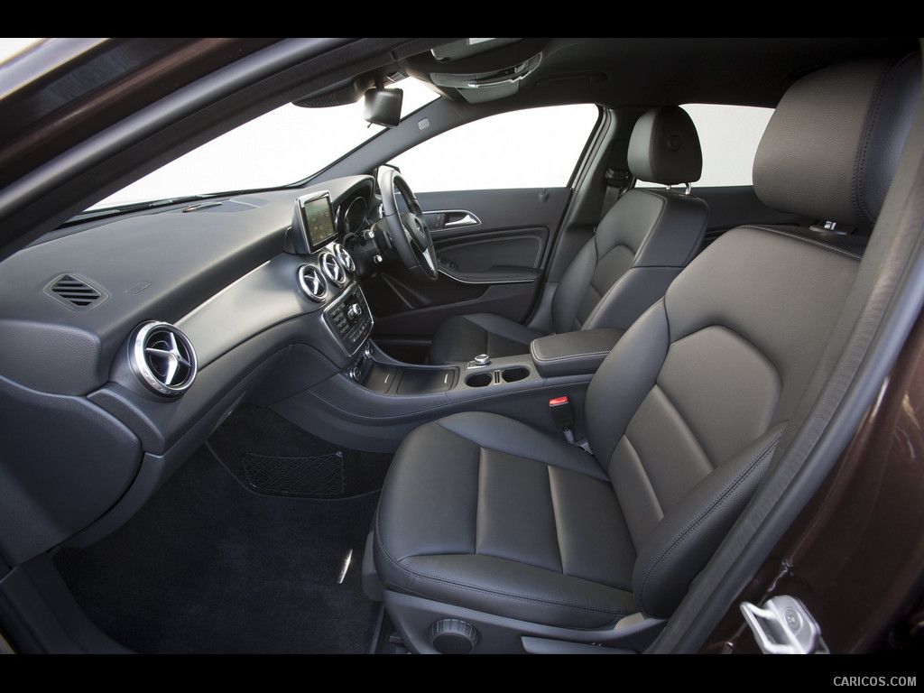 2015 Mercedes-Benz GLA 200 CDI (UK-Version)  - Interior