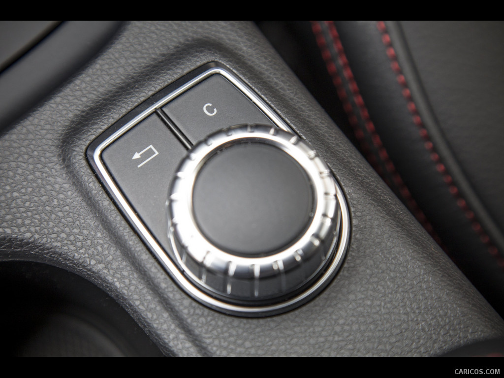 2015 Mercedes-Benz GLA 200 CDI (UK-Version)  - Interior Detail