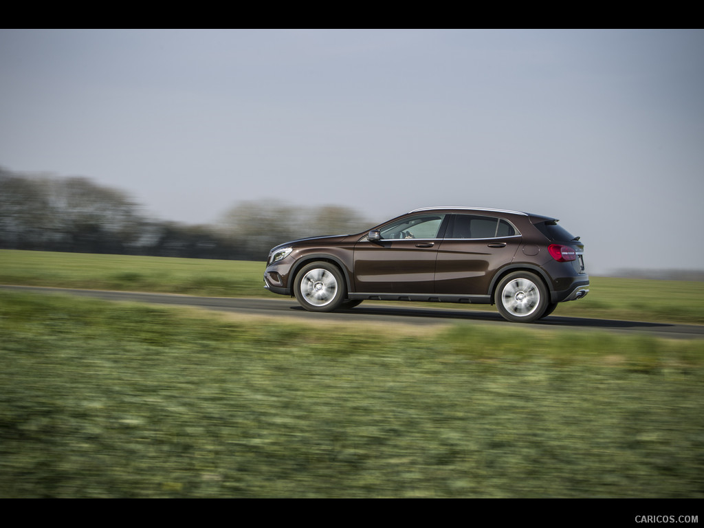 2015 Mercedes-Benz GLA 200 CDI (UK-Version)  - Side