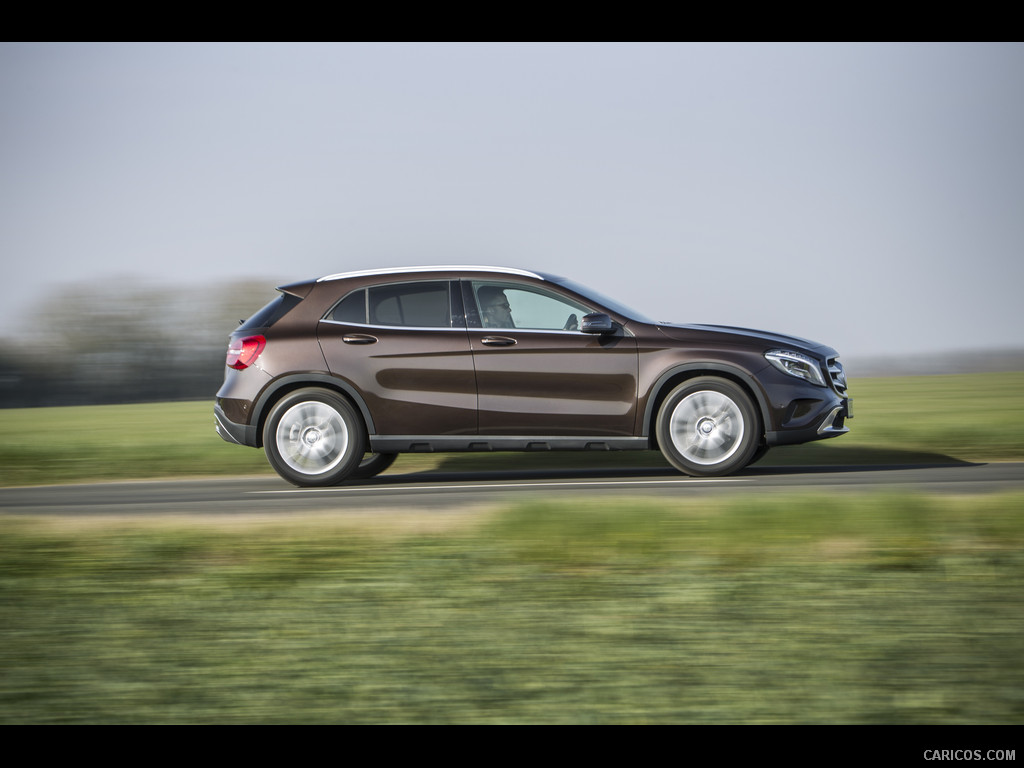 2015 Mercedes-Benz GLA 200 CDI (UK-Version)  - Side