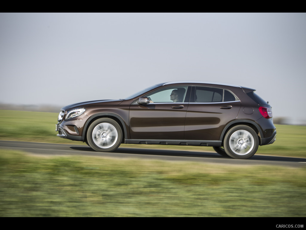 2015 Mercedes-Benz GLA 200 CDI (UK-Version)  - Side