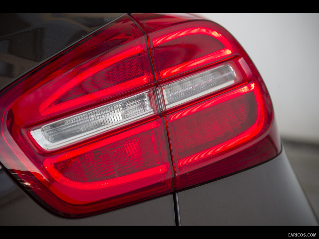 2015 Mercedes-Benz GLA 200 CDI (UK-Version)  - Tail Light