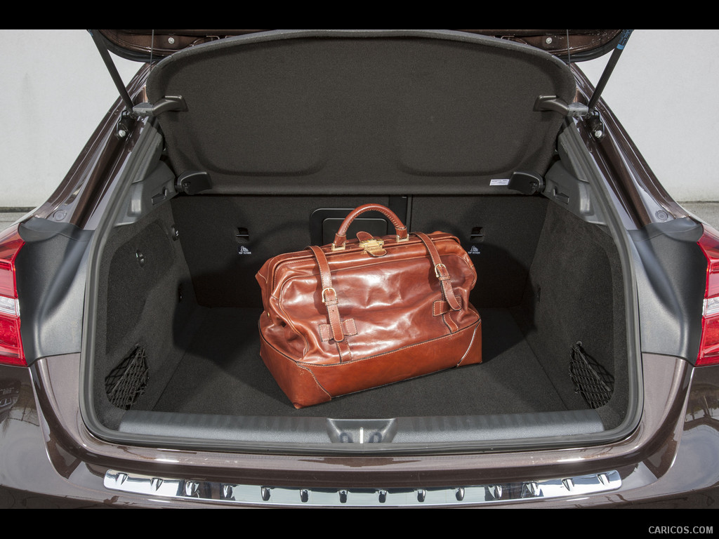 2015 Mercedes-Benz GLA 200 CDI (UK-Version)  - Trunk