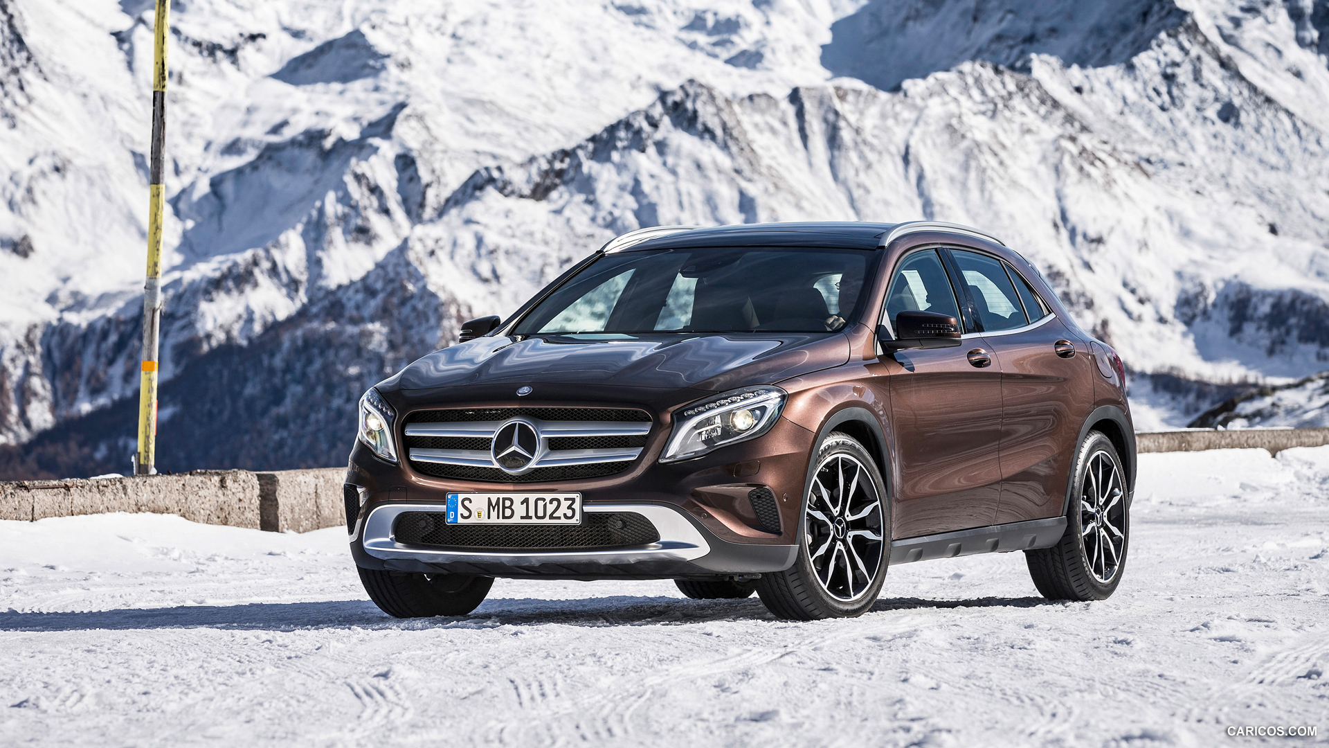 2015 Mercedes-Benz GLA 220 CDI 4MATIC - In Snow - Front, #66 of 71
