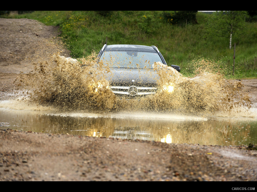 2015 Mercedes-Benz GLA 220 CDI 4MATIC AMG (UK-Version)  - Off-Road