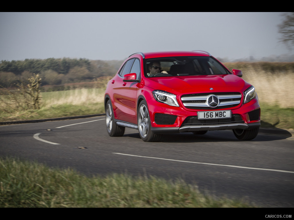 2015 Mercedes-Benz GLA 250 AMG (UK-Version)  - Front