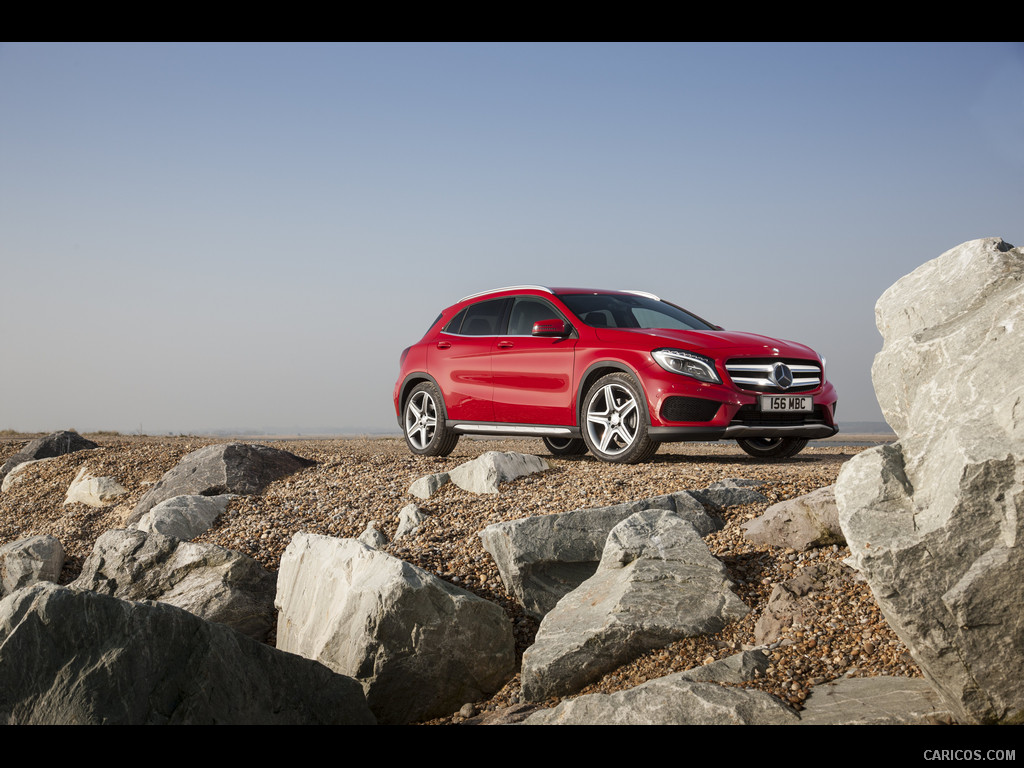 2015 Mercedes-Benz GLA 250 AMG (UK-Version)  - Front