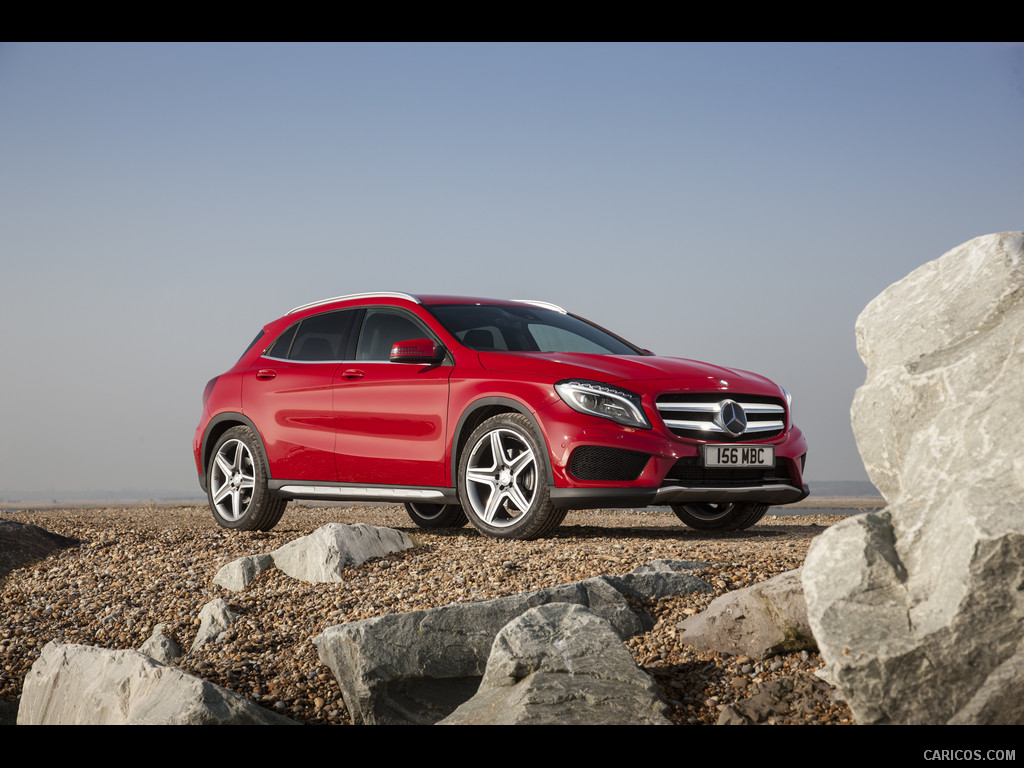 2015 Mercedes-Benz GLA 250 AMG (UK-Version)  - Front